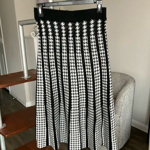 Plaid midi knit skirt